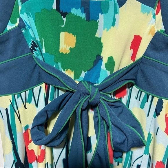 BCBG Max Azria Spring Garden Floral Sun Dress Empire Waist Tie Back - Picture 5 of 9